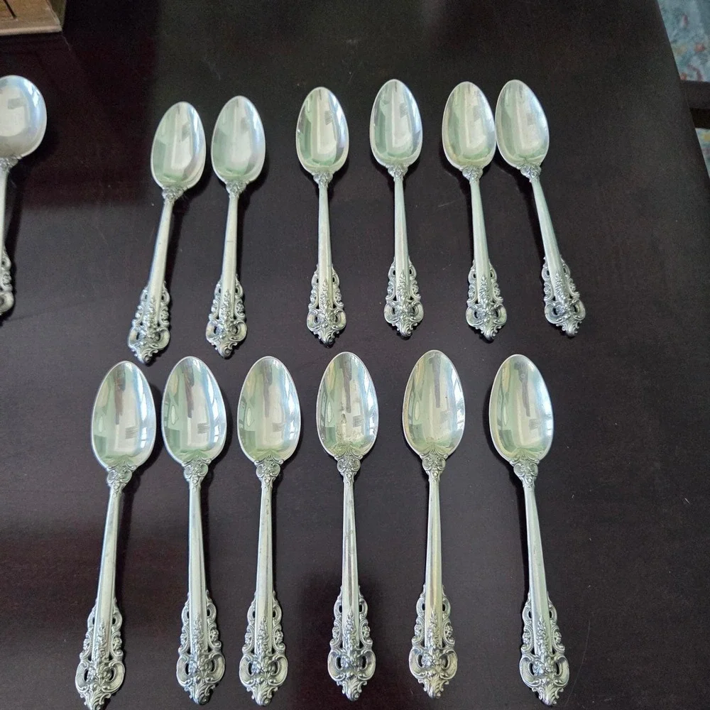 Wallace Grande Baroque Sterling Silver Flatware Set 61 Pieces Wooden Chest